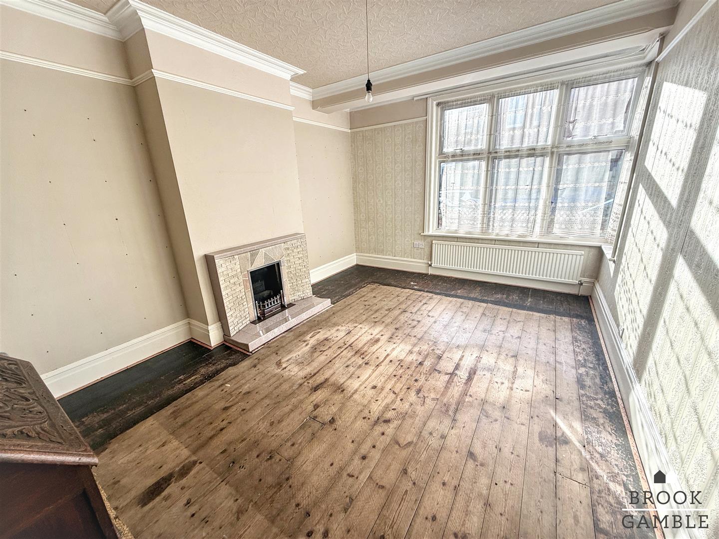 4 Bedroom House. Gore Park Road in Eastbourne,  6